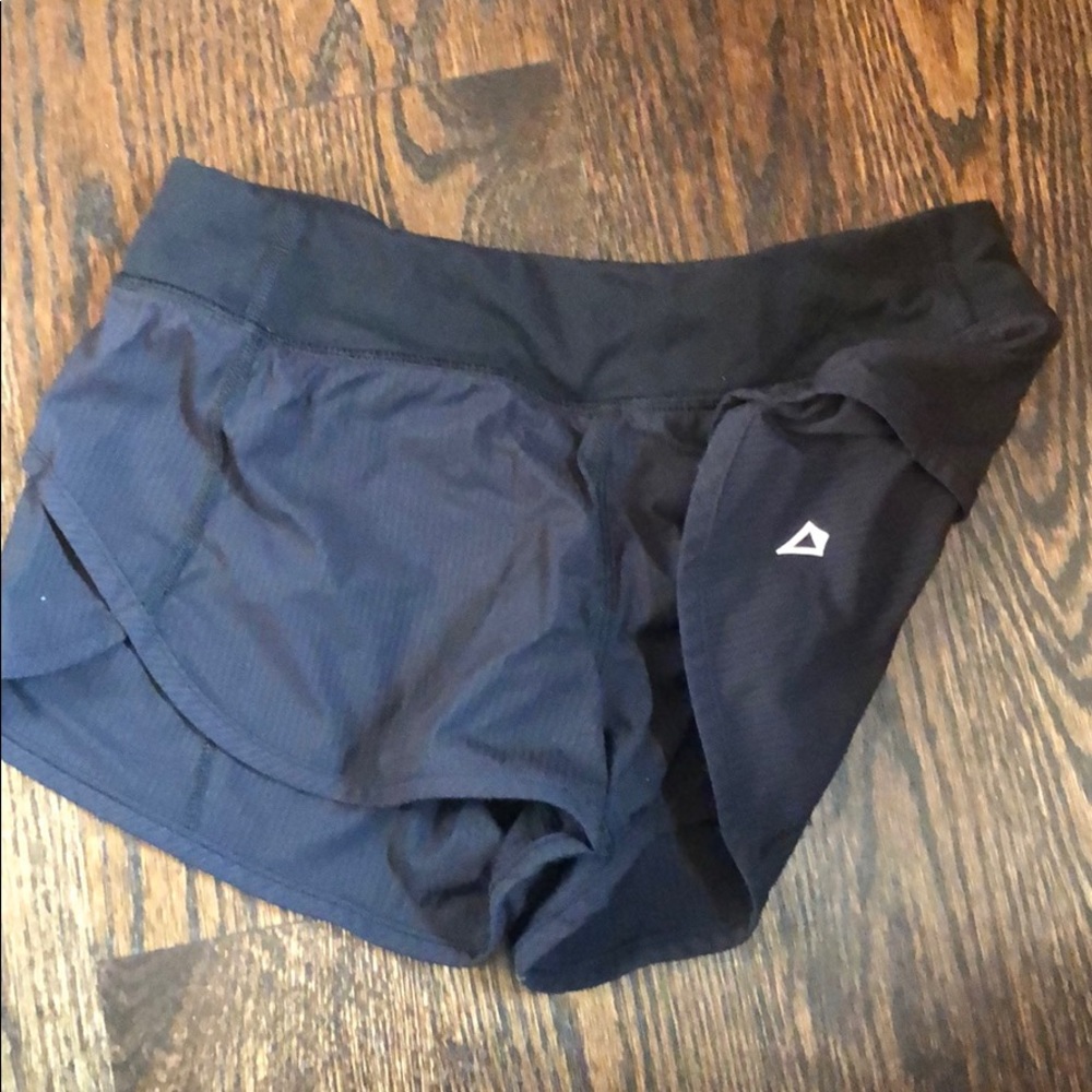 Ivivva black athletic shorts